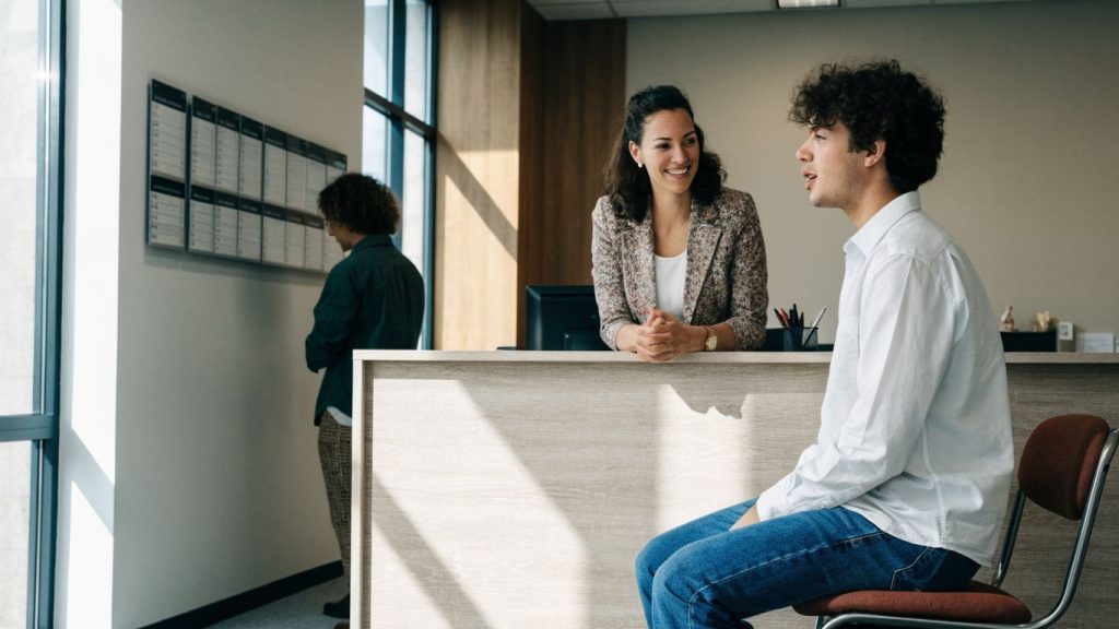 AI appointment booking for medical clinics: A practical guide to features, workflows, and implementation